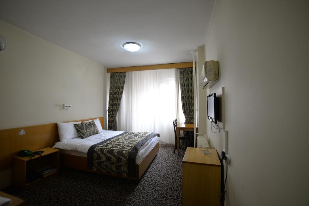Buyuk Maras Hotel Kahramanmaras ภายนอก รูปภาพ